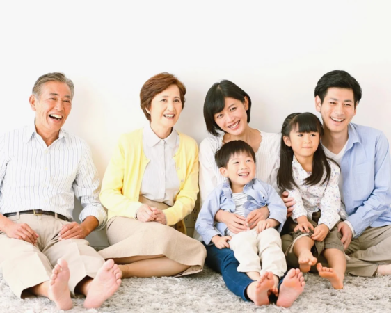 幸せな三世代家族