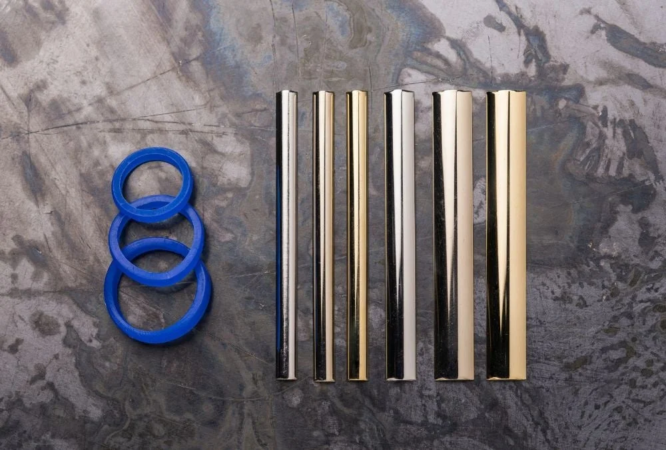 金属棒とリングの素材