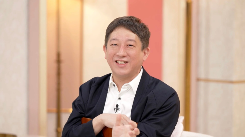 笑顔の高橋茂雄さん