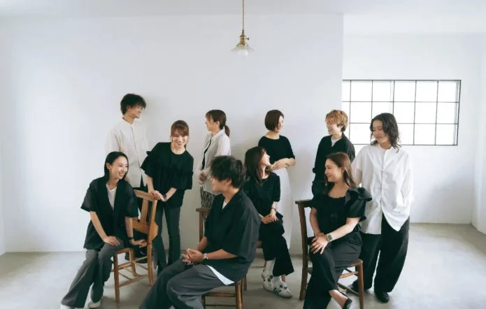 We's COLORのスタッフ集合写真