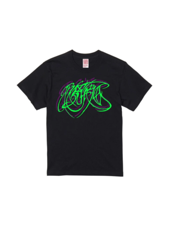歌舞伎町の多層的価値を表現したグラフィックTシャツ
